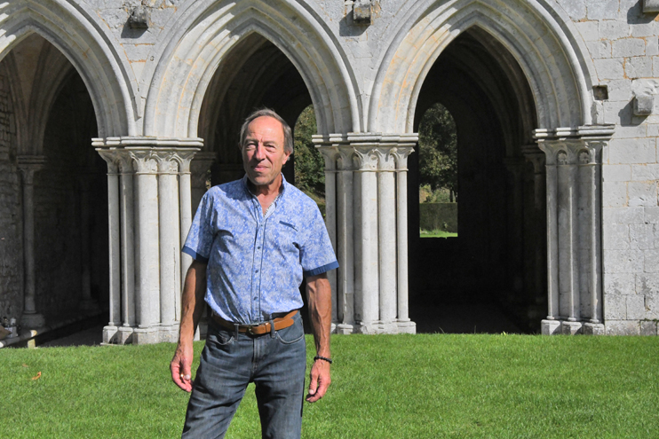 Olivier Monpoint, l’actuel propriétaire de l’abbaye Fontaine-Guérard. (Photo Rodolphe Corbin © Patrimoine Normand)