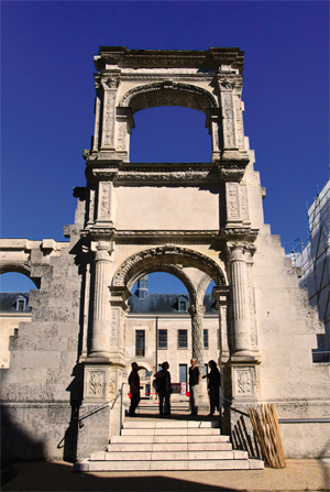 La porte de Gênes. (Photo Rodolphe Corbin © Patrimoine Normand)